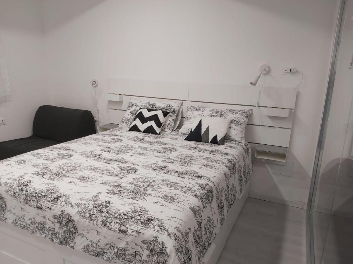 Holiday House Fieravecchia 萨莱诺 外观 照片